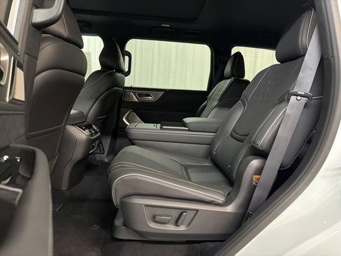 New 2026 INFINITI QX80 Autograph w/ Premium Cargo Package image 31