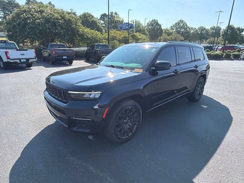 Used 2024 Jeep Grand Cherokee L Summit w/ High Altitude Package AWD/4WD image 15