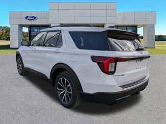 New 2026 Ford Explorer ST-Line video 3