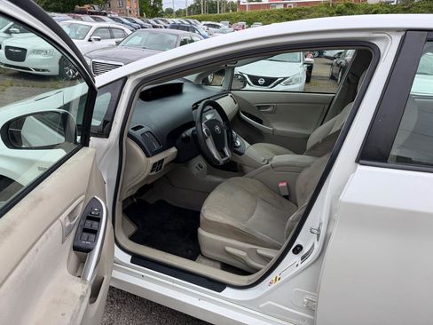 Used 2010 Toyota Prius Five FWD image 13