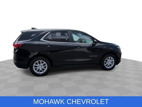 Used 2023 Chevrolet Equinox LT AWD/4WD image 10