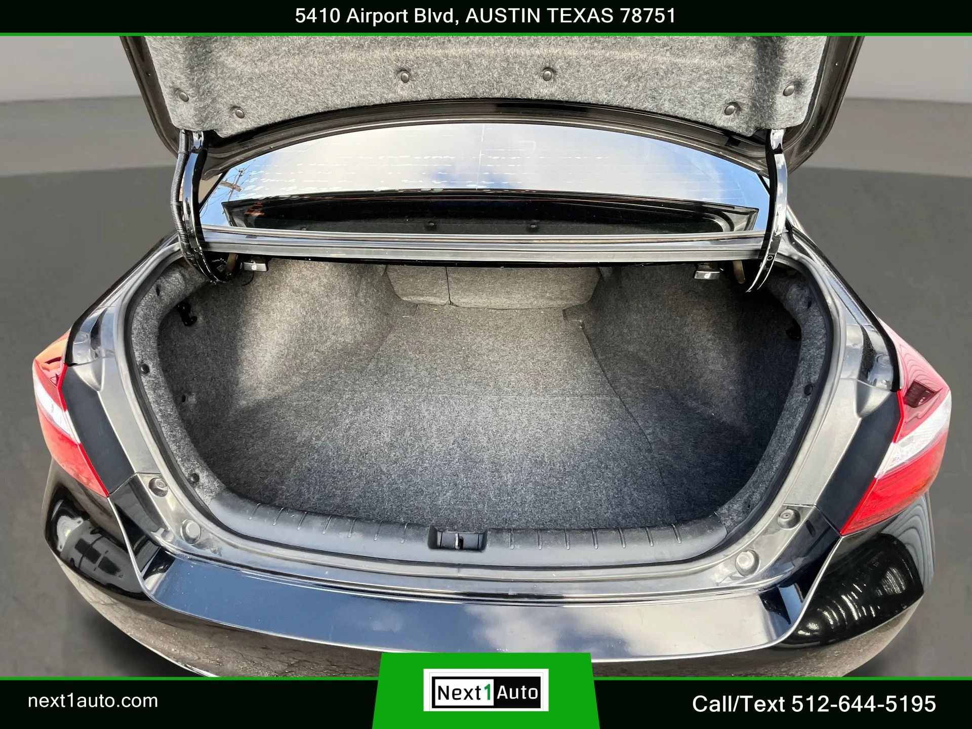Used 2017 Honda Accord EX-L image 31