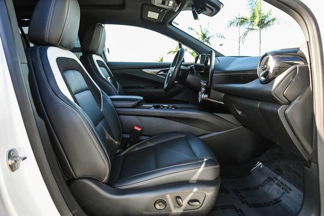 Used 2024 Chevrolet Blazer EV LT AWD/4WD image 16