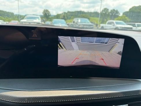 Used 2024 Cadillac XT4 Premium Luxury AWD/4WD image 19
