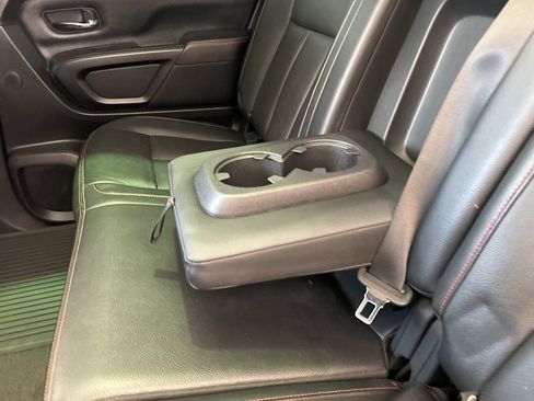 Used 2021 Nissan Titan PRO-4X w/ Pro-4x Convenience Package AWD/4WD image 43
