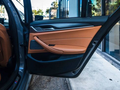 Used 2021 BMW 530i w/ M Sport Package image 35