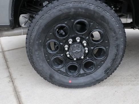 New 2026 Ford F250 Lariat w/ Black Appearance Package image 7