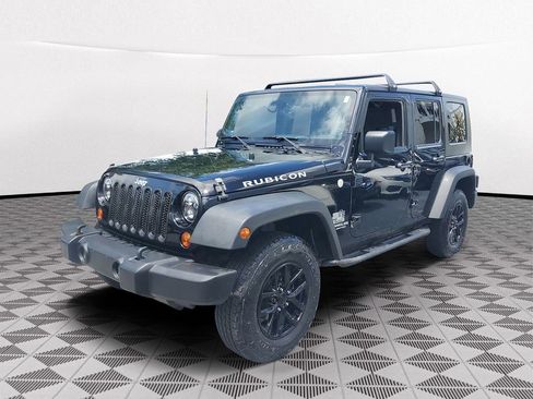 Used 2009 Jeep Wrangler Unlimited Rubicon w/ Dual Top Group AWD/4WD image 3