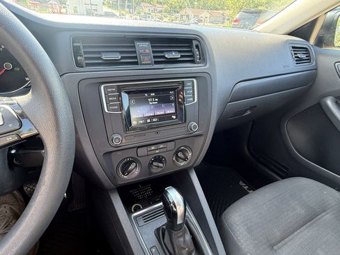 Used 2016 Volkswagen Jetta S FWD image 18