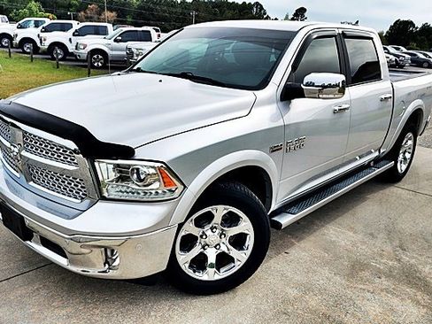 Used 2017 RAM 1500 Laramie w/ Convenience Group image 3