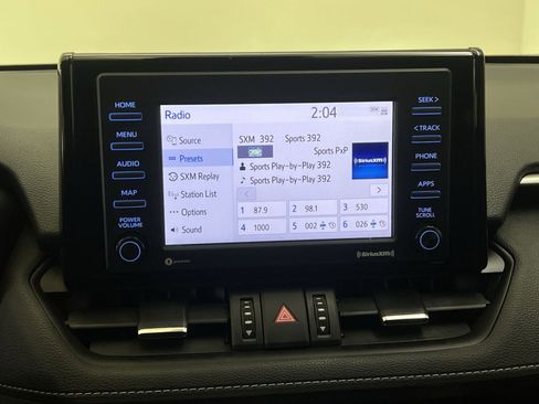 Used 2022 Toyota RAV4 XLE Premium image 16