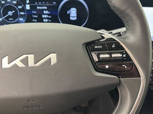 Used 2024 Kia Niro Wind w/ Wind Preserve Package FWD image 18