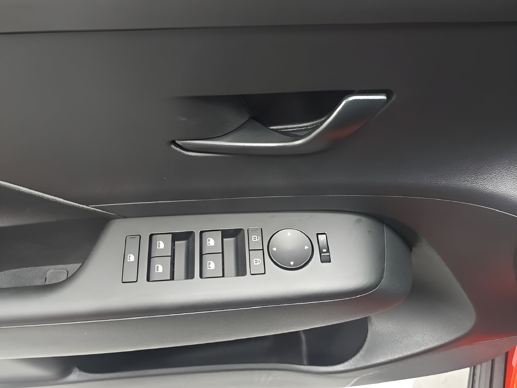 New 2027 Hyundai Kona SEL Sport AWD/4WD image 11