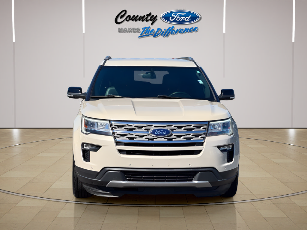 Used 2018 Ford Explorer XLT w/ Equipment Group 202A FWD image 5
