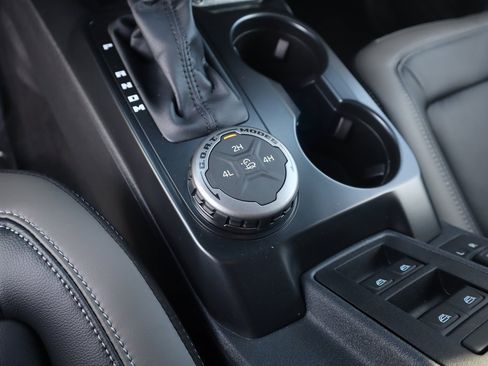 New 2025 Ford Bronco Outer Banks image 11