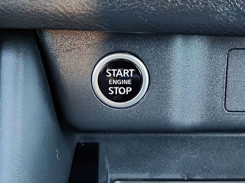 Used 2023 Nissan Rogue SL w/ SL Premium Package image 22