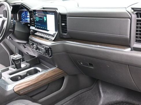 Used 2025 Chevrolet Silverado 1500 RST image 27