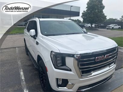 Used 2023 GMC Yukon SLT w/ SLT Luxury Package