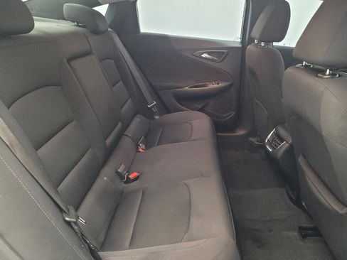 Used 2022 Chevrolet Malibu LT FWD image 19