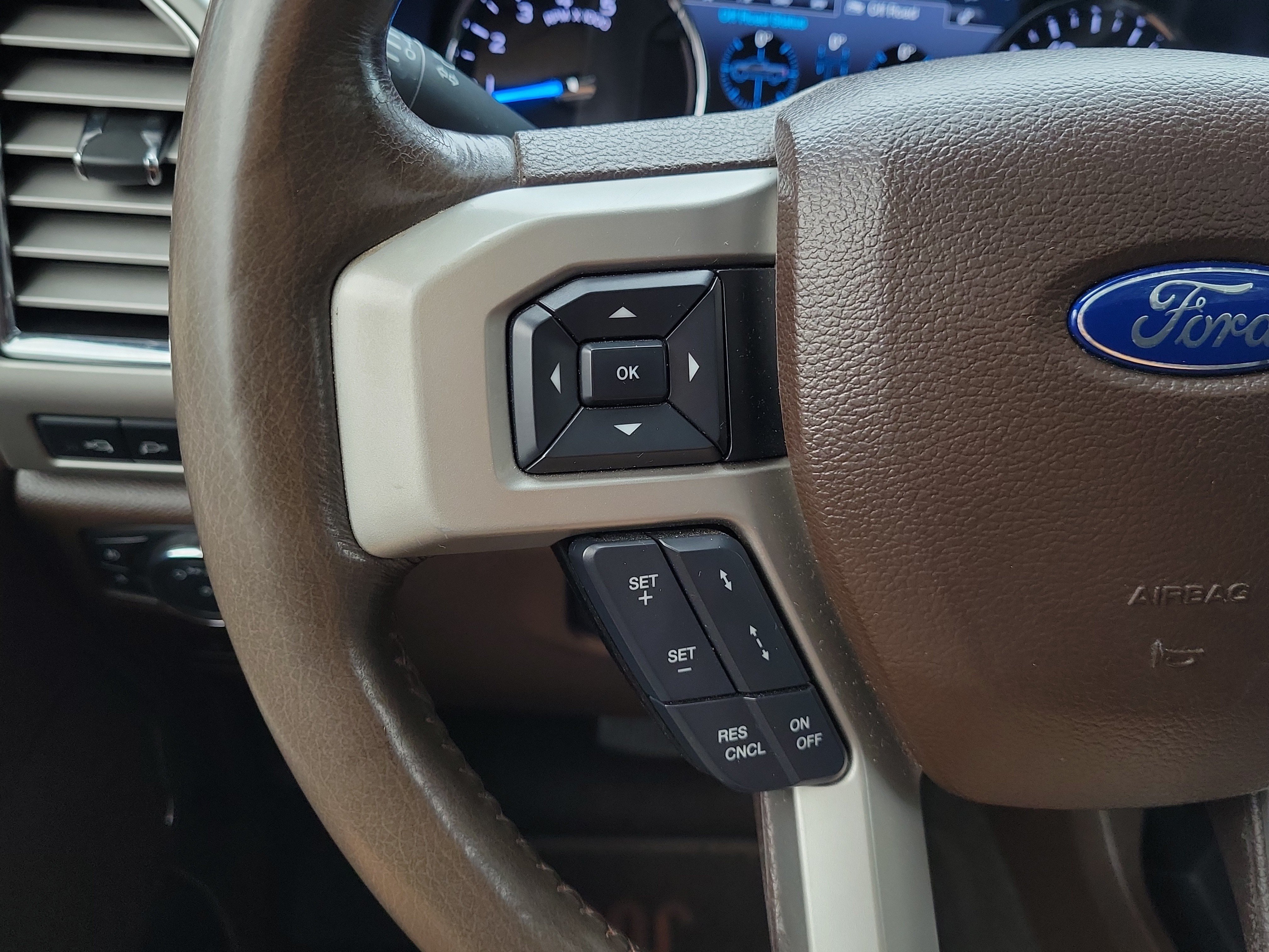 Used 2017 Ford F250 King Ranch w/ King Ranch Ultimate Package AWD/4WD image 25