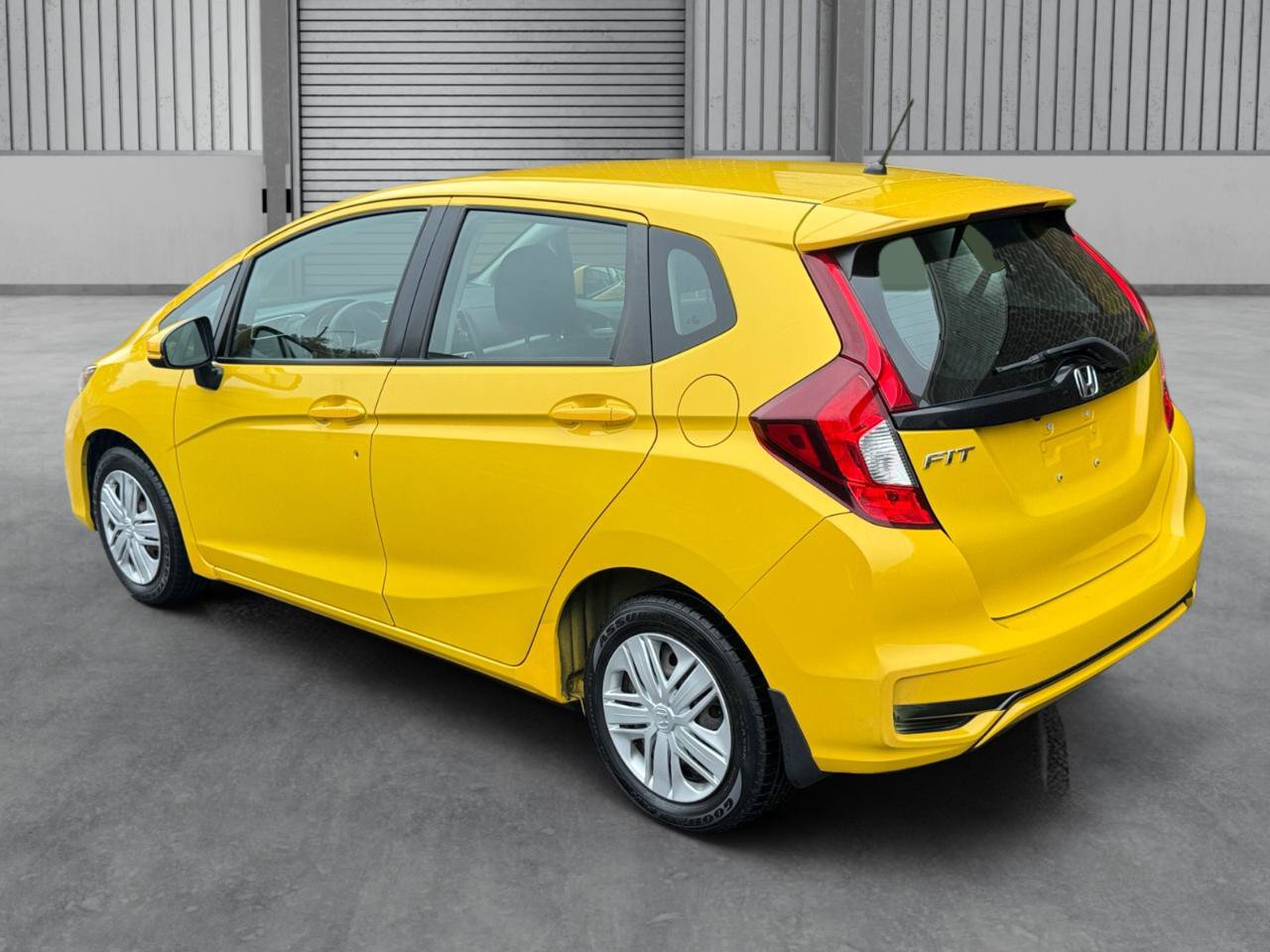 Used 2018 Honda Fit LX image 32