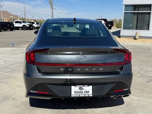 Used 2022 Hyundai Sonata SEL image 5