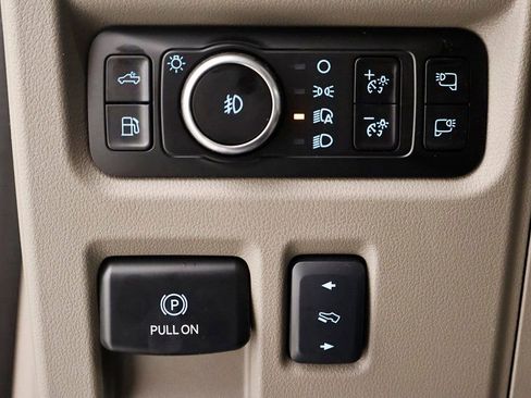 New 2025 Ford F150 Platinum w/ Equipment Group 703A Plus image 23