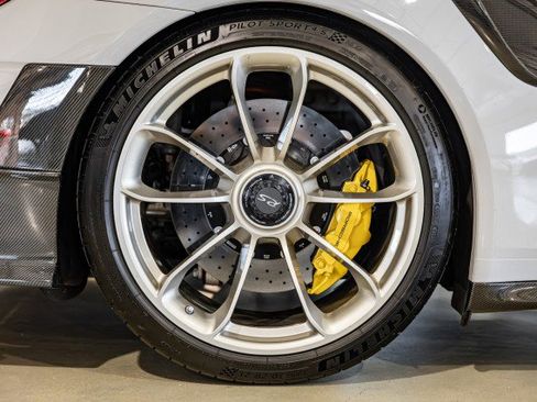 Used 2019 Porsche 911 GT2 RS w/ Weissach Package image 45