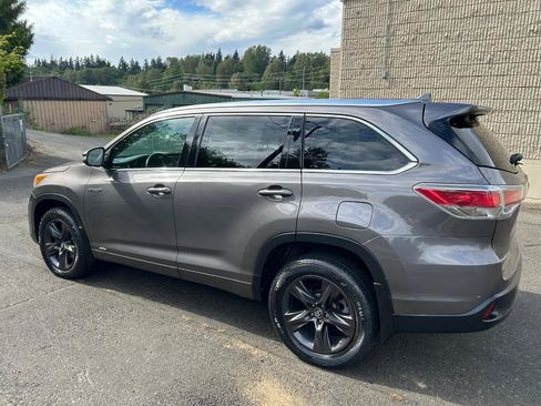 Used 2016 Toyota Highlander Limited AWD/4WD image 7