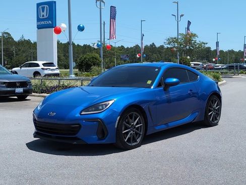 Used 2023 Subaru BRZ Limited RWD image 9
