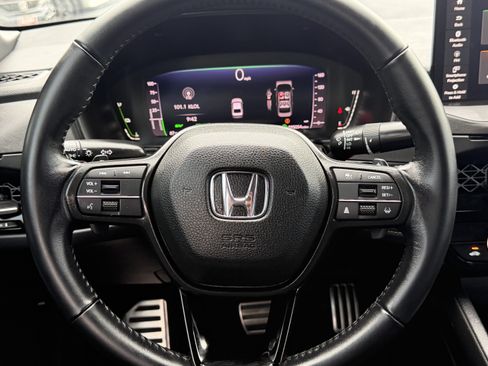 Used 2024 Honda Accord Sport image 12