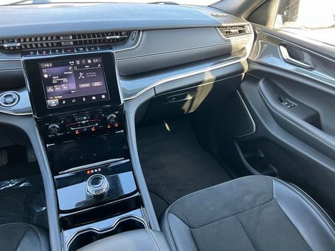 Certified 2022 Jeep Grand Cherokee Altitude image 31