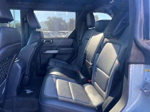 Used 2023 Ford Bronco Everglades AWD/4WD image 19