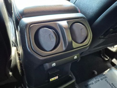 Used 2021 Jeep Wrangler Unlimited Rubicon AWD/4WD image 19