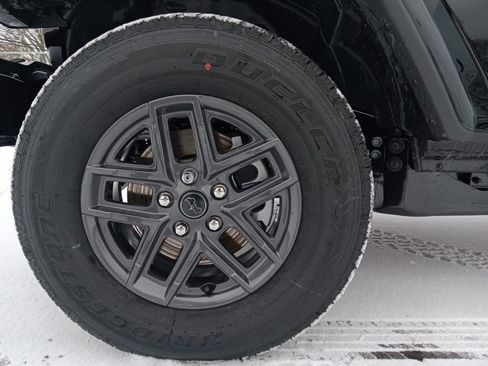 New 2026 Jeep Gladiator Sport image 11