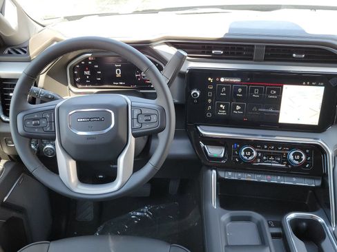 New 2026 GMC Sierra 3500 Denali w/ Denali Reserve Package AWD/4WD image 8