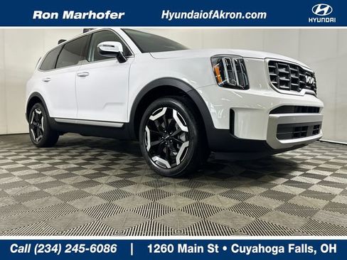 Used 2025 Kia Telluride S FWD image 1