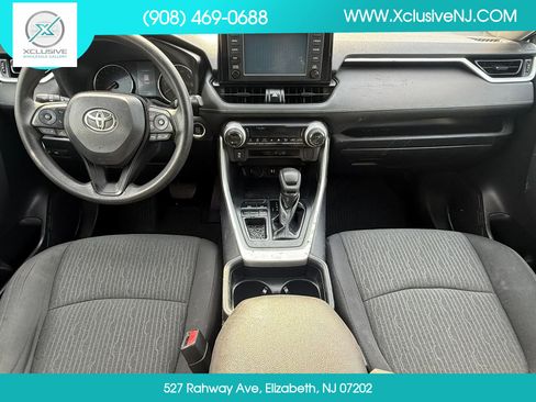 Used 2019 Toyota RAV4 XLE FWD image 20
