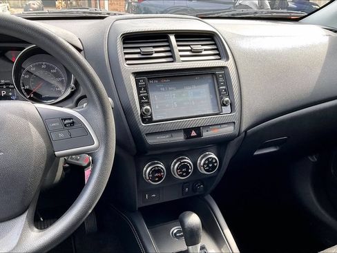 Used 2020 Mitsubishi Outlander Sport ES AWD/4WD image 6