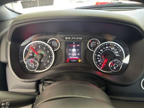 Used 2025 RAM 1500 Big Horn AWD/4WD image 16