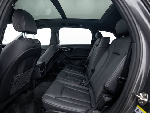 Certified 2025 Audi Q7 3.0T Premium Plus w/ Premium Plus Package AWD/4WD image 18