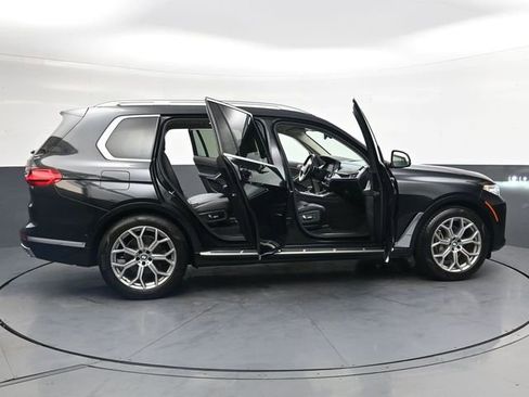 Used 2021 BMW X7 xDrive40i w/ Parking Assistance Package AWD/4WD image 38