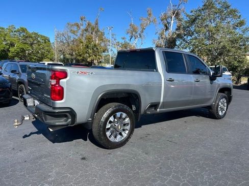 Used 2024 Chevrolet Silverado 2500 Custom w/ Custom Value Package image 6