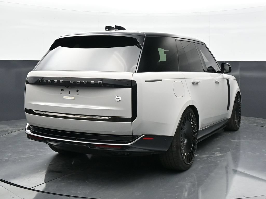 Used 2025 Land Rover Range Rover SV AWD/4WD image 10
