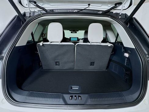 New 2026 Lincoln Aviator AWD image 28