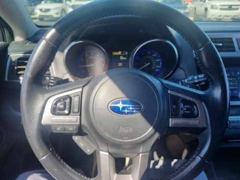 Used 2017 Subaru Outback 2.5i Limited w/ Popular Package #5 AWD/4WD image 19
