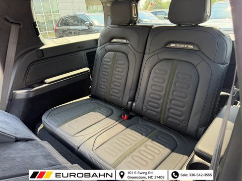 Used 2025 Rivian R1S Adventure AWD/4WD image 17