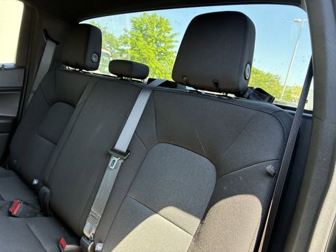 Used 2024 Chevrolet Colorado W/T image 13