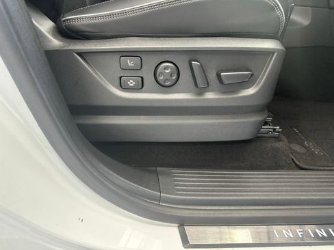 Used 2025 INFINITI QX80 Sensory AWD/4WD image 22