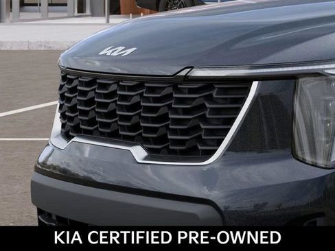Certified 2026 Kia Sorento LX FWD image 12